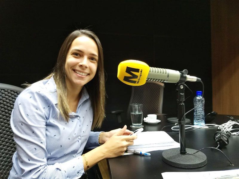 Entrevista com a psicóloga Raíssa Silveira sobre culpa materna para a rádio Metrópole