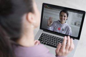 Notebook ou computador com webcam são suficientes para a realização da consulta em telemedicina. 