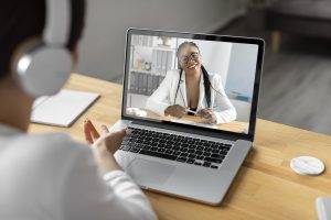 Telemedicina em saúde mental, um espaço de escuta e acolhimento. 